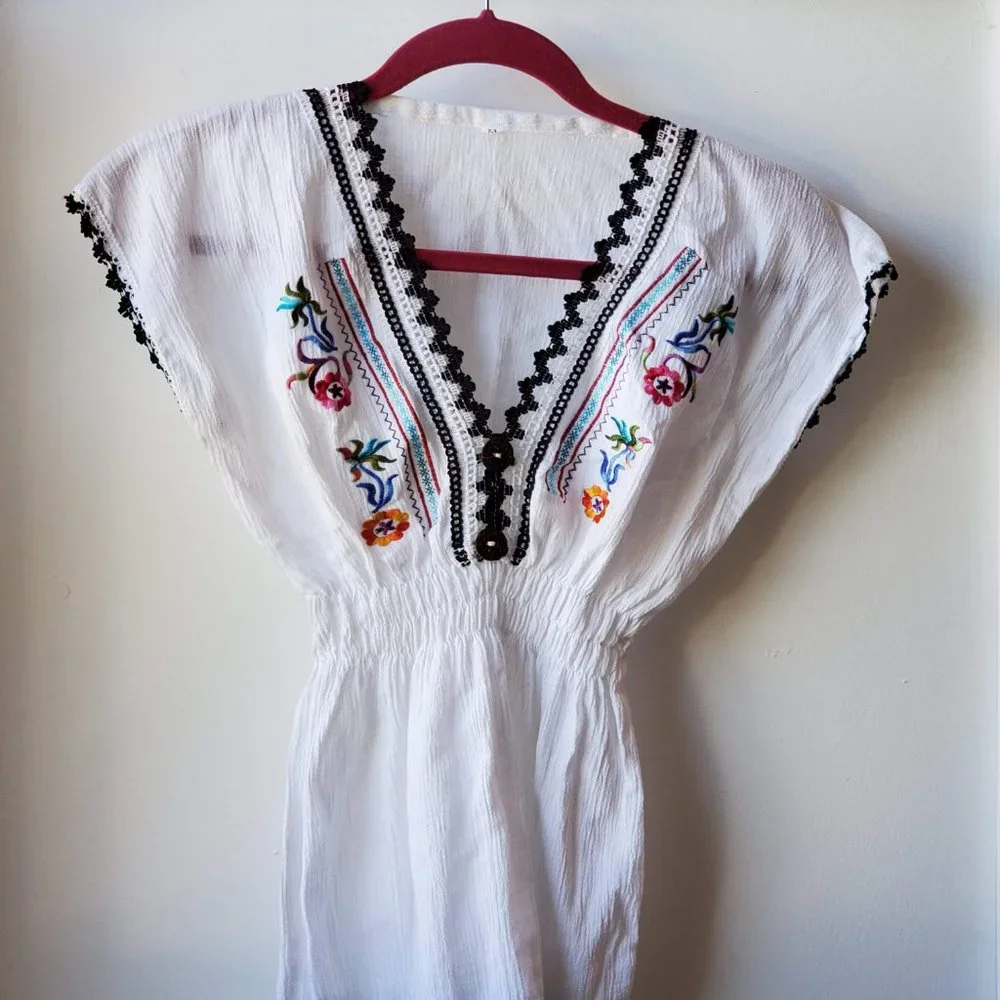 Embroidery Flowers Summer Top - Picture 4 of 4